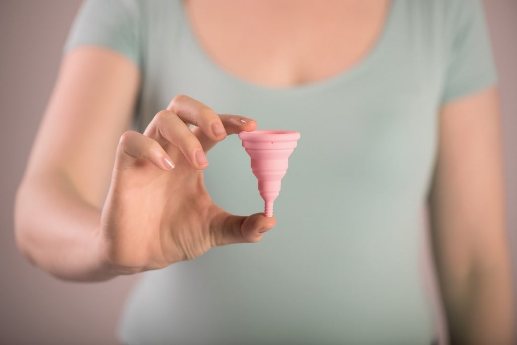 cómo usar la copa menstrual
